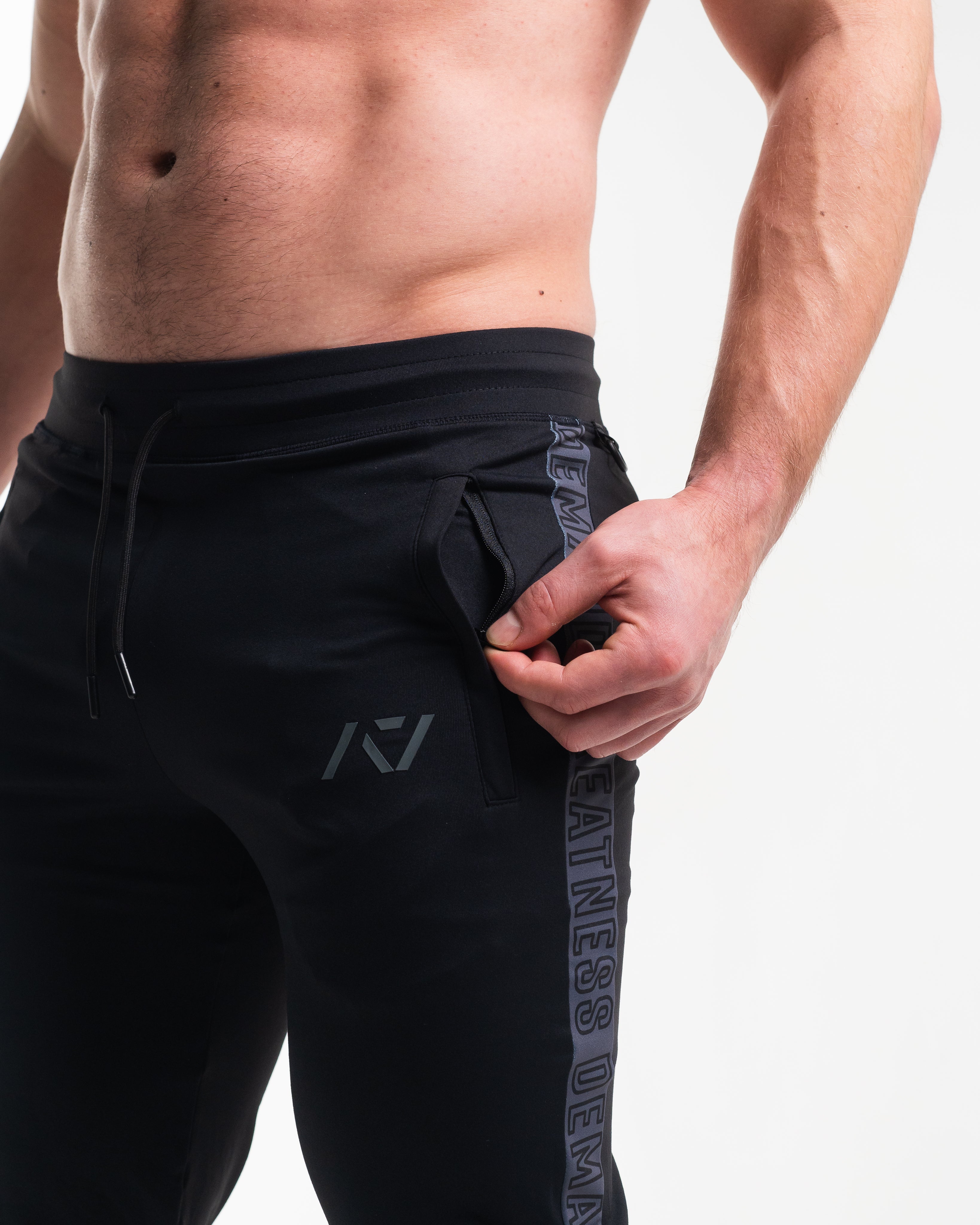 zippered pockets on the shadow stone defy joggers