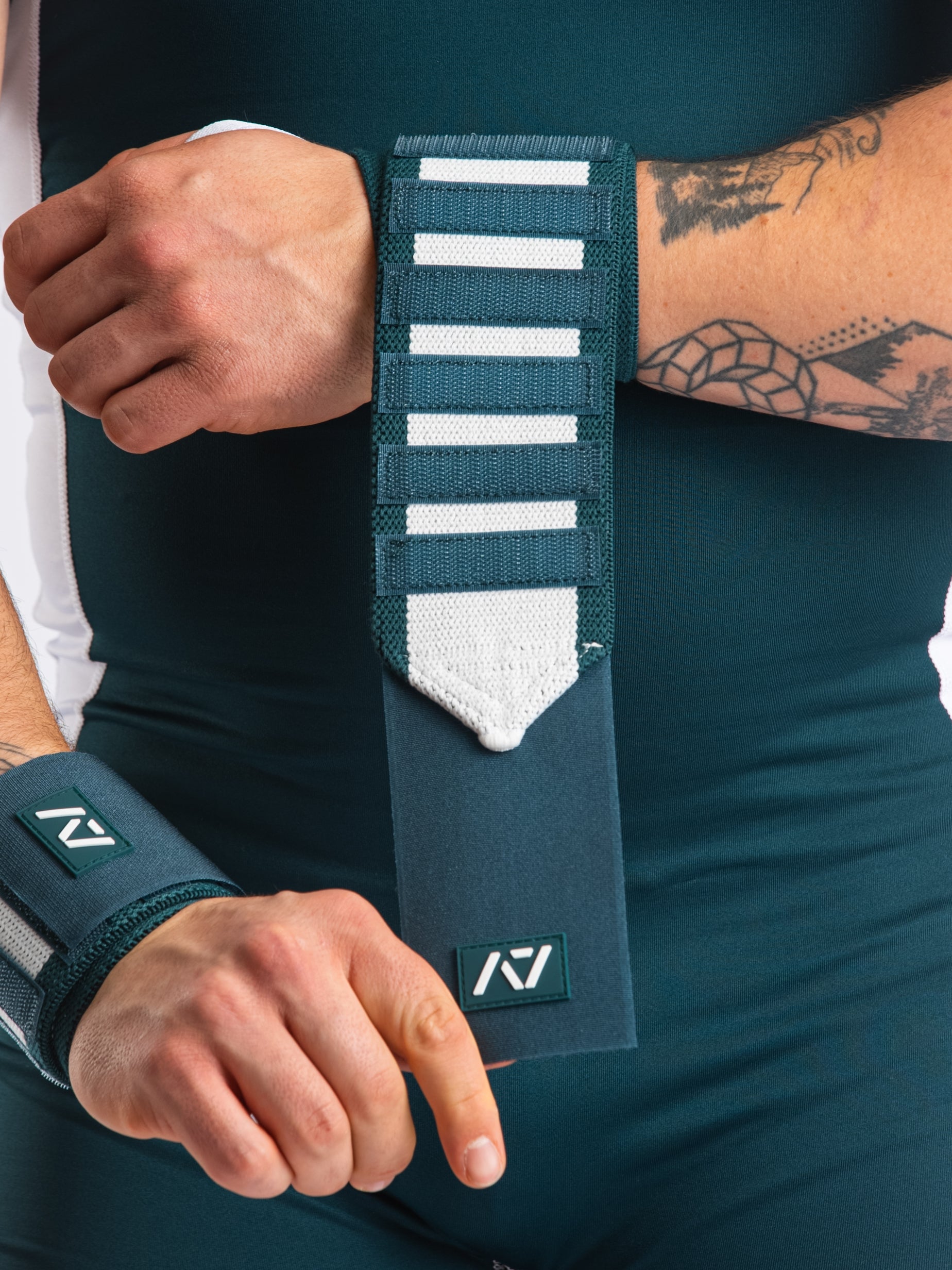 Zebra Wrist Wraps - Emerald Forás