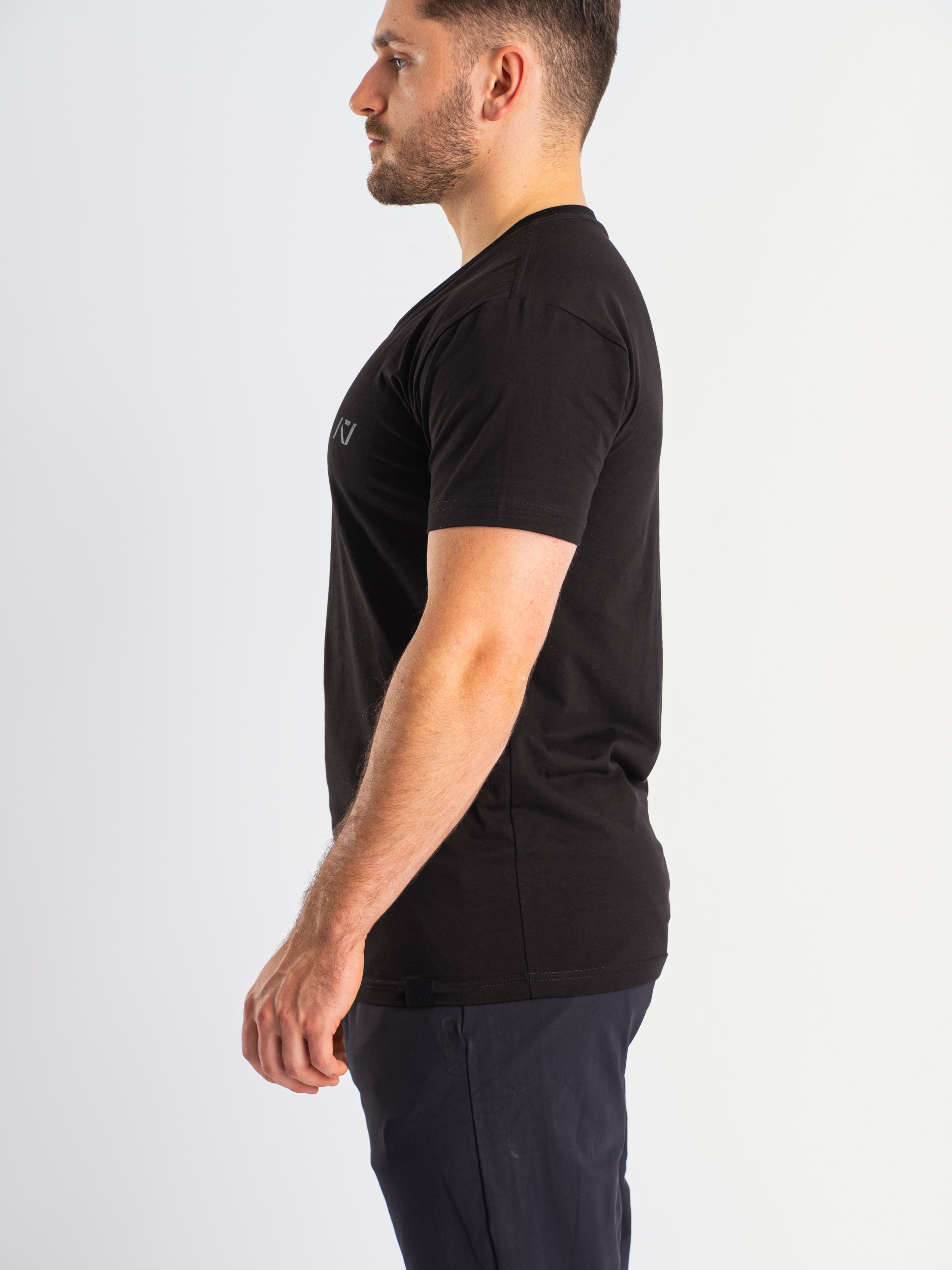 True-Fit Men's V-Neck - Stealth