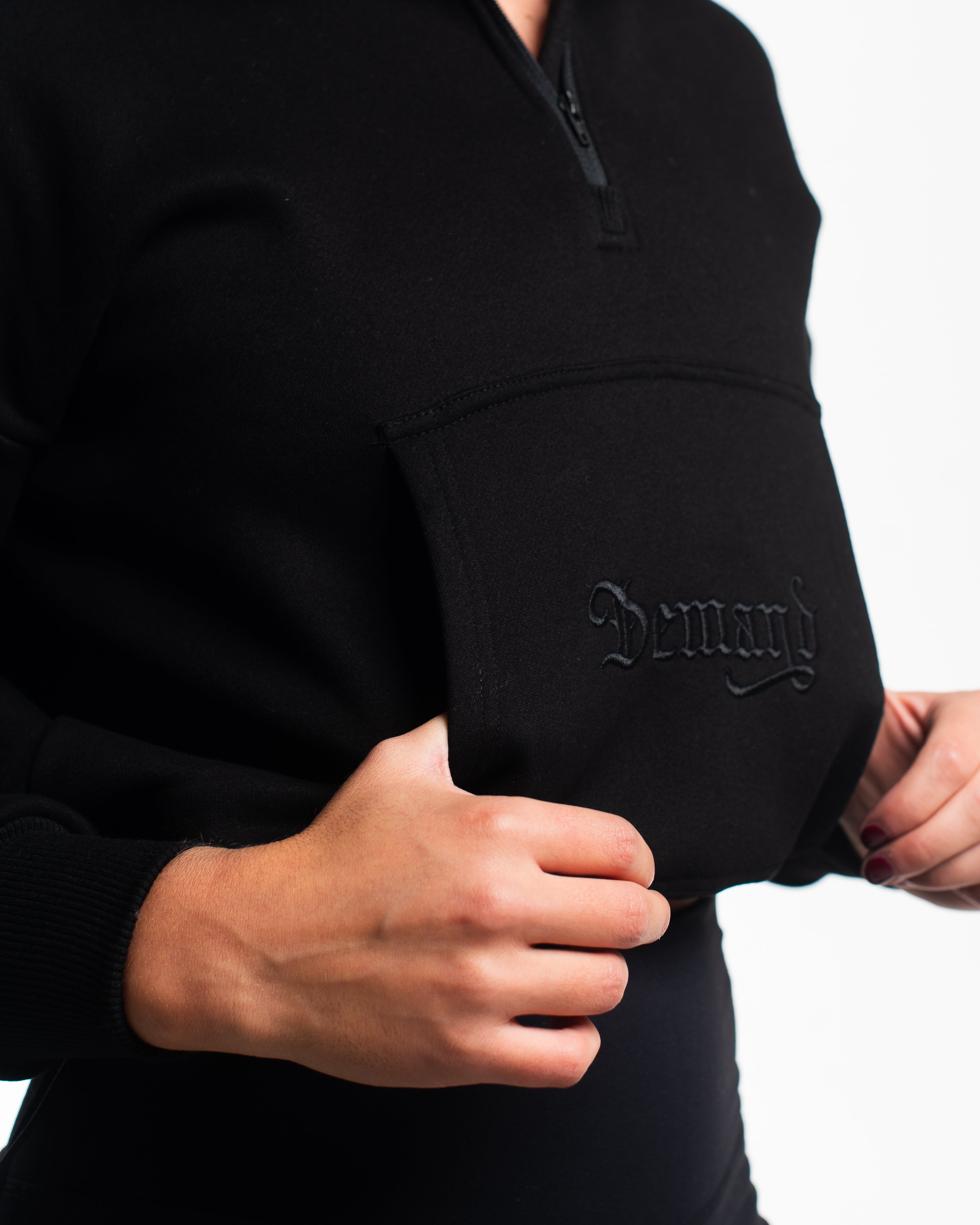 Script Cropped Quarter Zip - Stealth