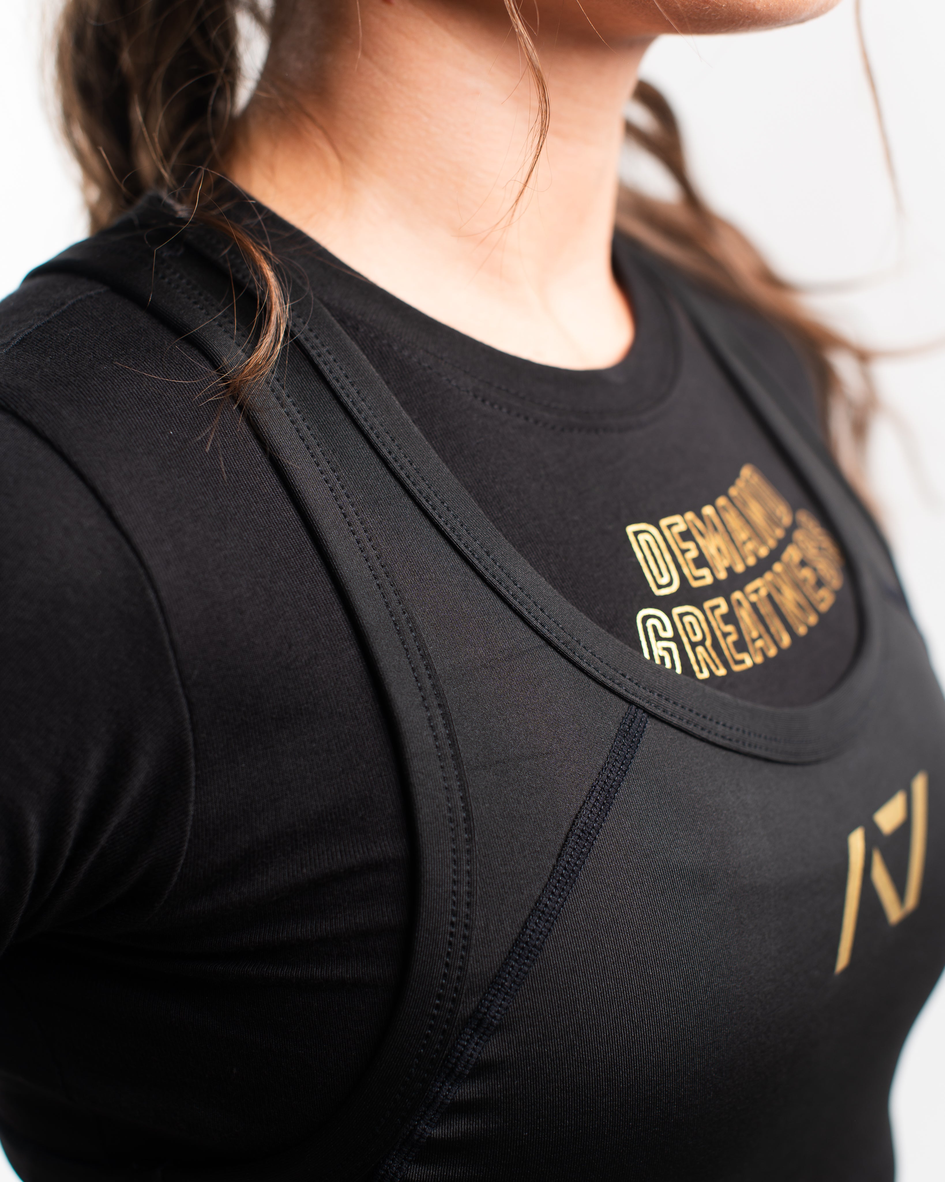 Luno Women's Singlet - Gold Standard