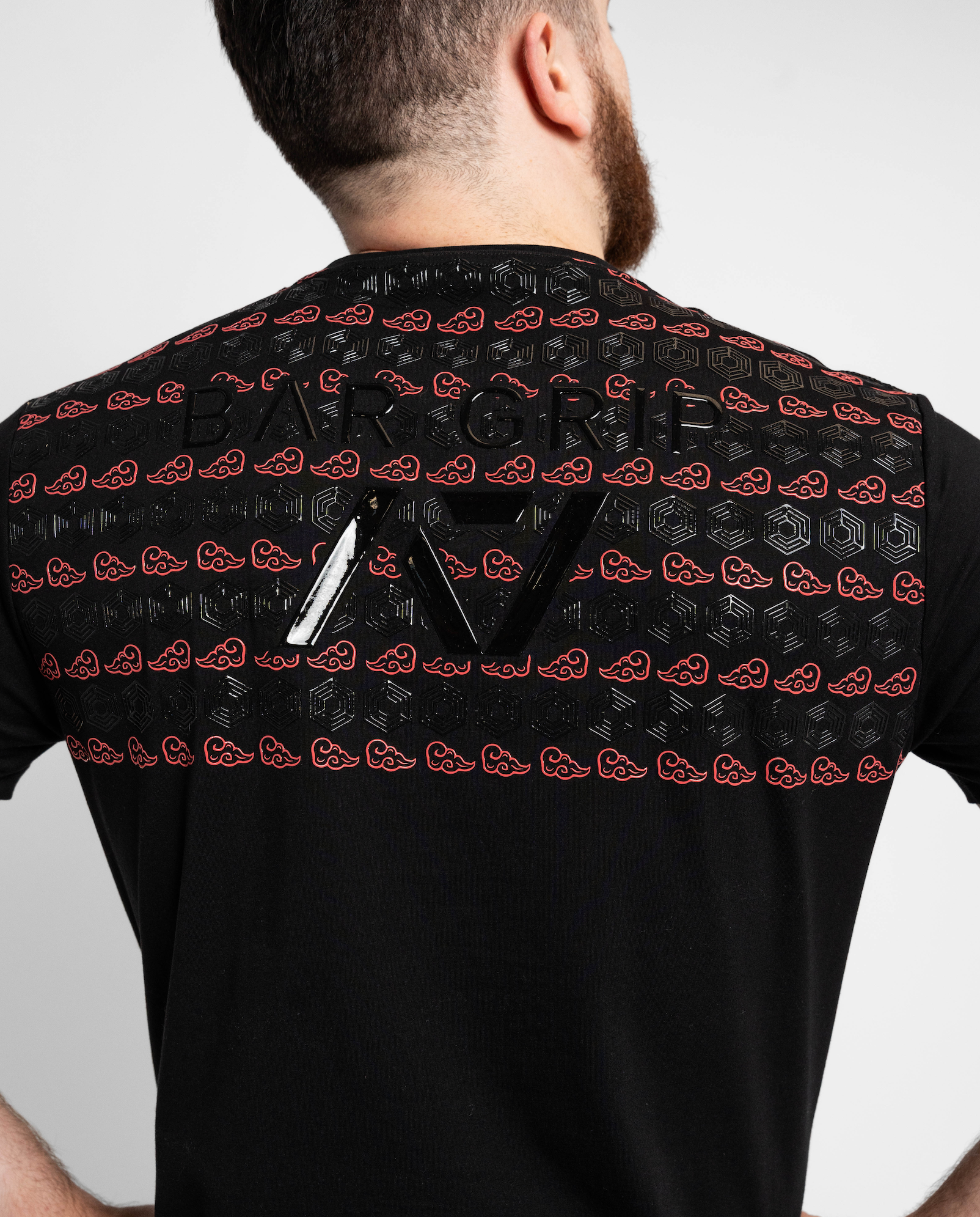 close up of bar grip on japan fujin raijin mens bar grip shirt