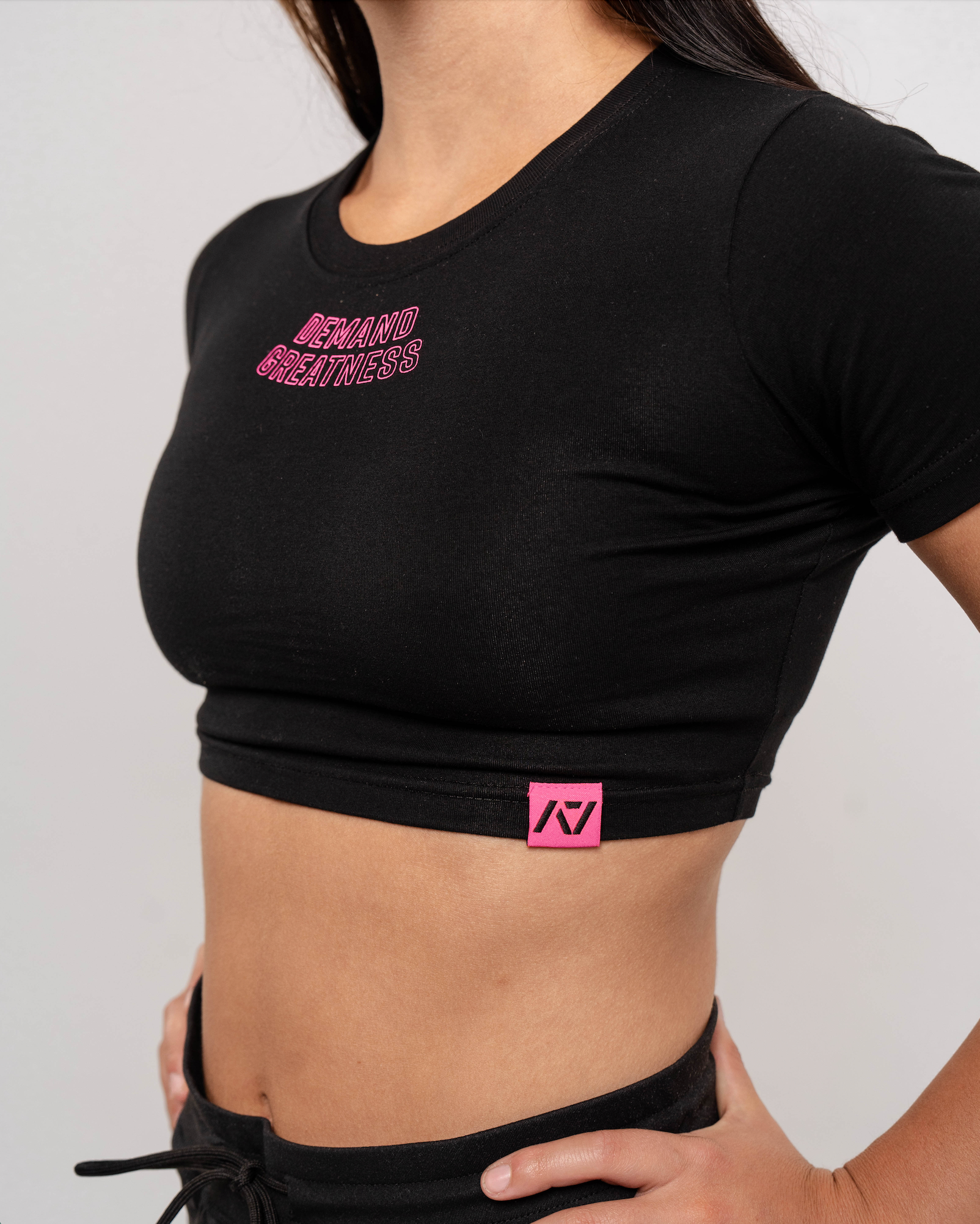 Demand Greatness True-Fit Women's Meet Crop - Flamingo