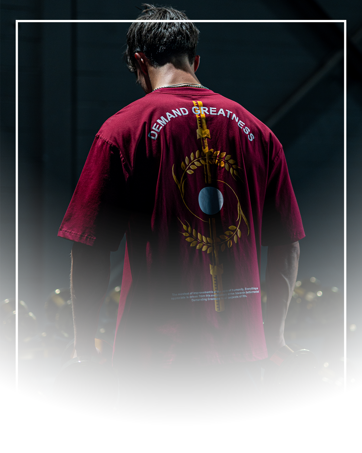 Over-Fit Shirt with design on the back in gym