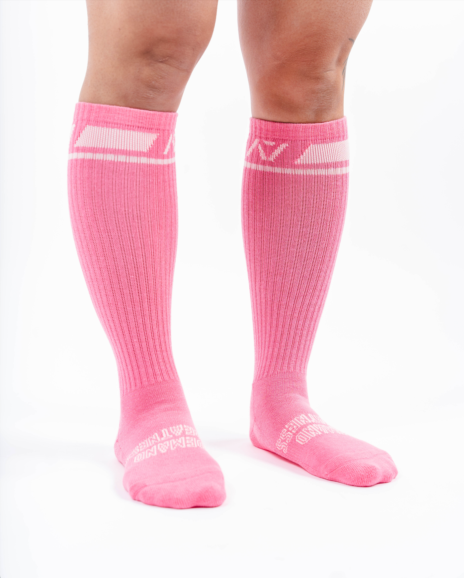 Side profile of A7 Deadlift Socks – Roseite highlighting ankle logo and compression fit.
