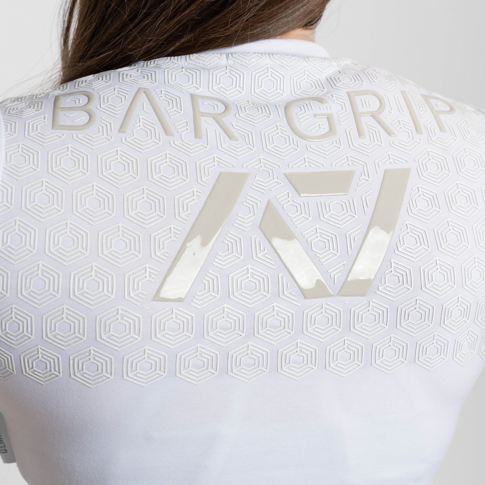 close up of bar grip on back of kinetic bar grip crop