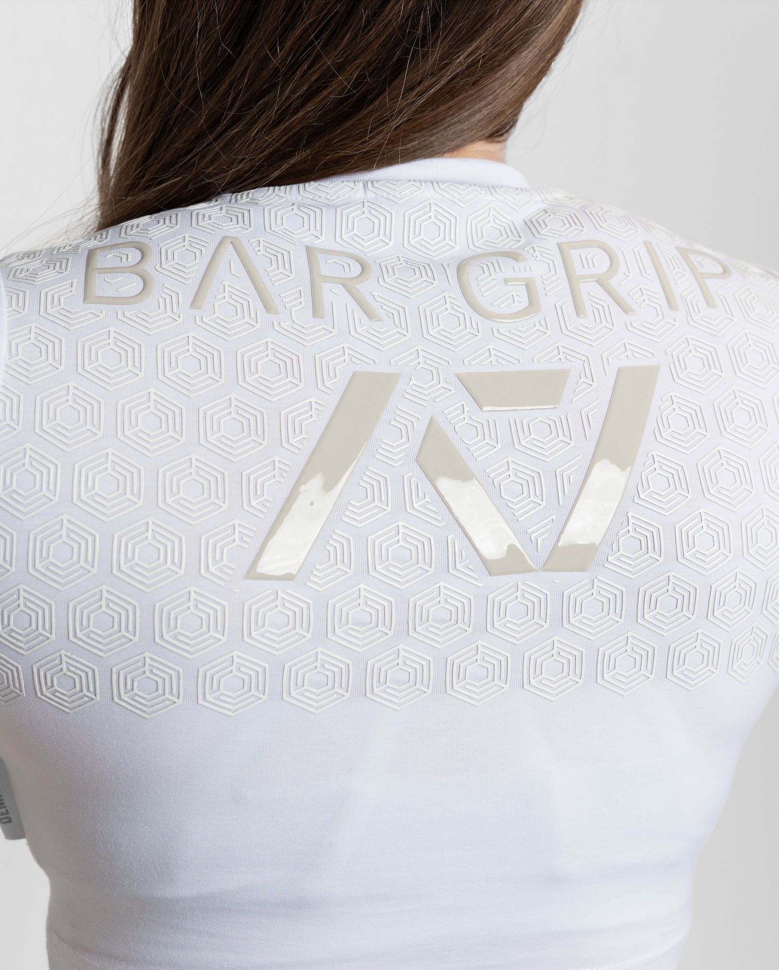 close up of bar grip on back of kinetic bar grip crop