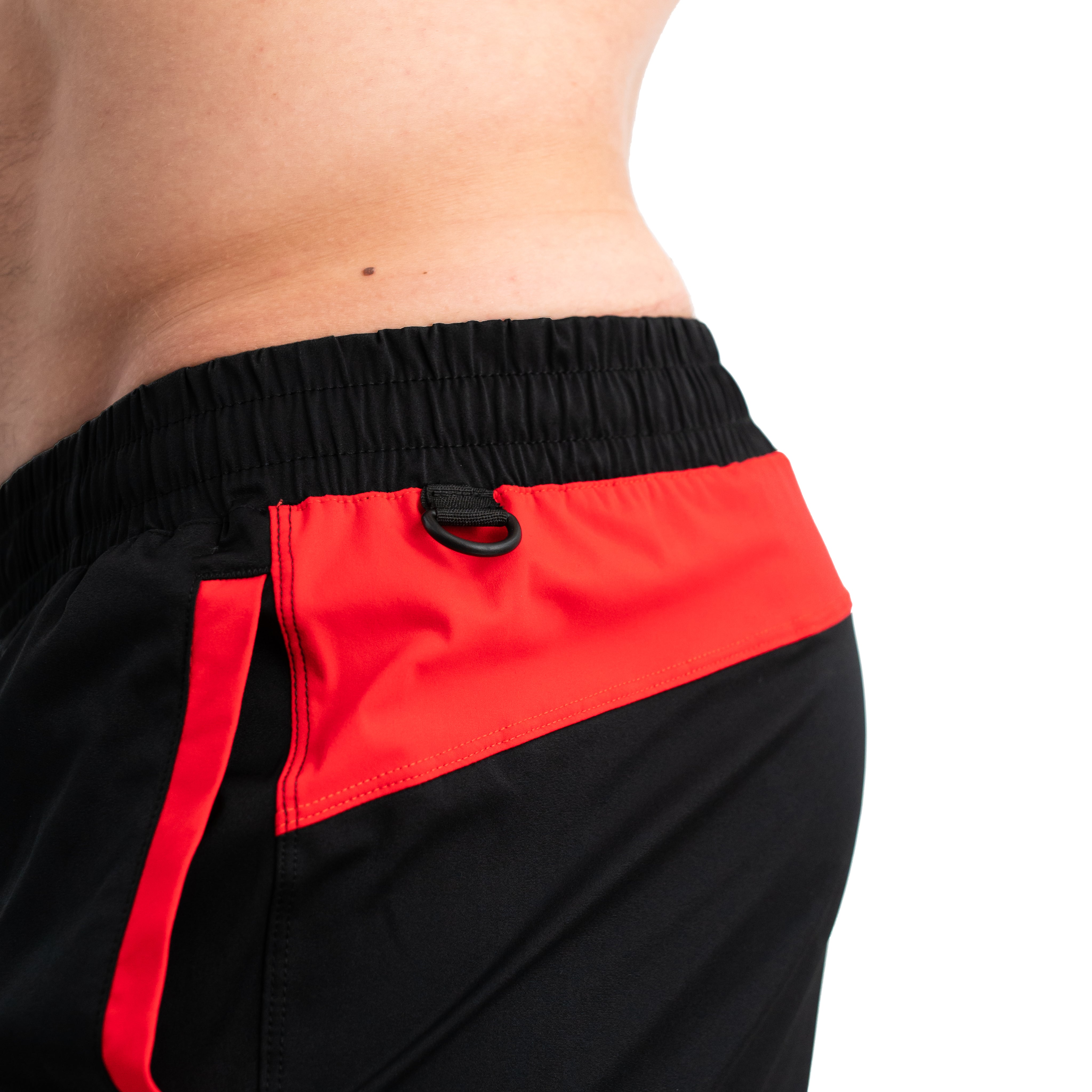 Dual key clips on both sides of the A7 Inferno 360Go KWD Shorts for convenient, secure storage during workouts.