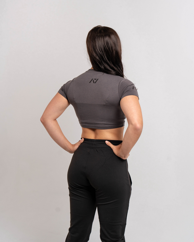 
                  
                    Demand Greatness True-Fit Women's Meet Crop - Shadow Stone Gray
                  
                