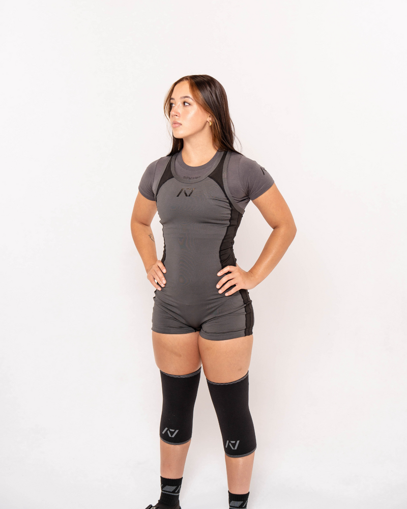 
                  
                    Luno Women's Singlet - Shadow Stone Gray
                  
                