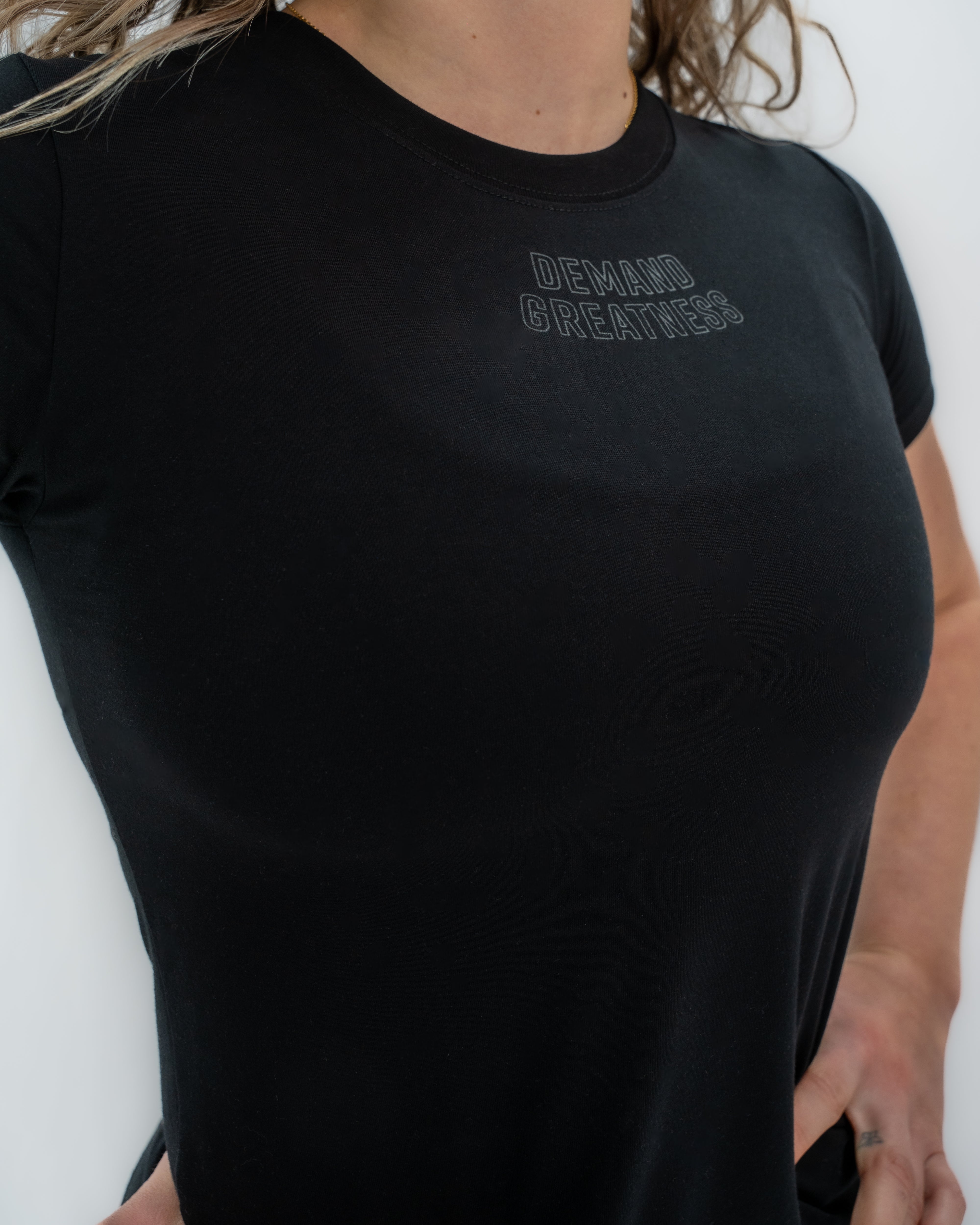 Demand Greatness True-Fit Women's Meet Shirt - Stealth