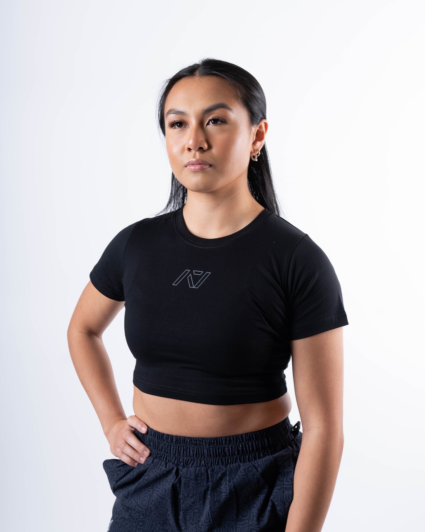 
                  
                    DG Barbell Women's Crop
                  
                